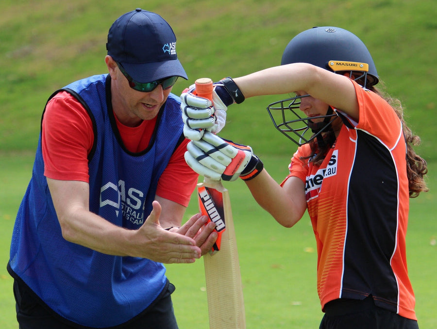 10 Useful Tips from Experienced Cricket Players & Coaches