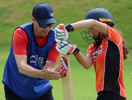 10 Useful Tips from Experienced Cricket Players & Coaches